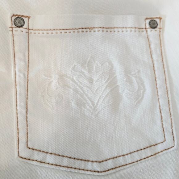 CABI Midrise Boot Cut Jean Cream Brown Stitching Women's Size 6 - Picture 3 of 4